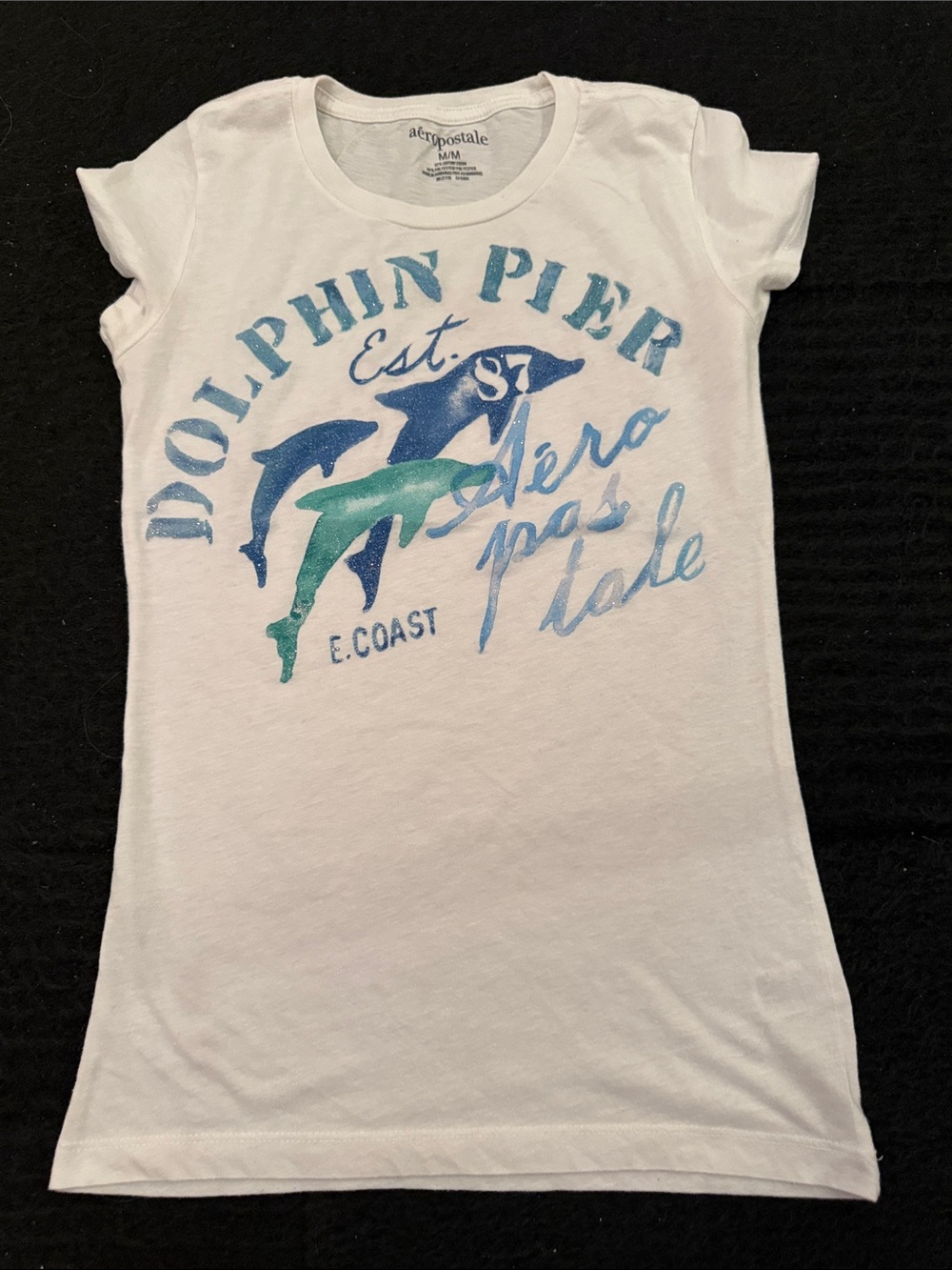 Aeropostale White Short Sleeve Tee with Blue and Teal Dolphin Graphic